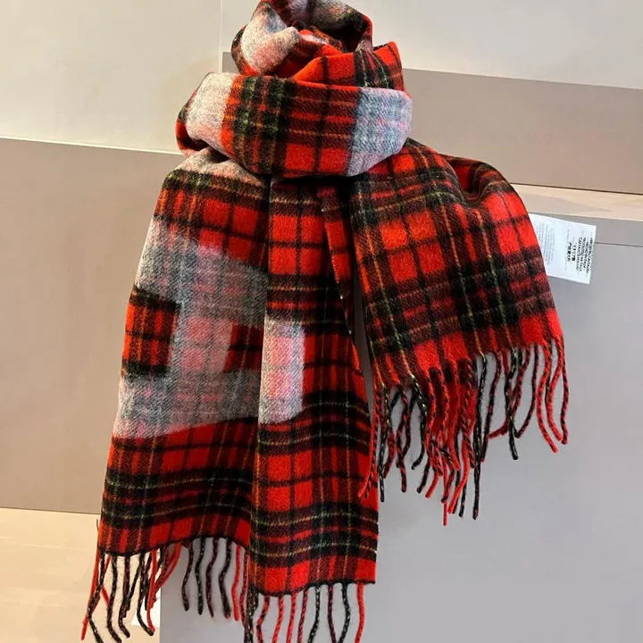 スーパーコピー バレンシアガ マフラー