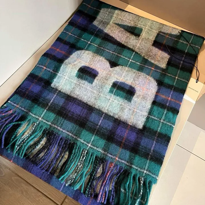 スーパーコピー セリーヌ マフラー