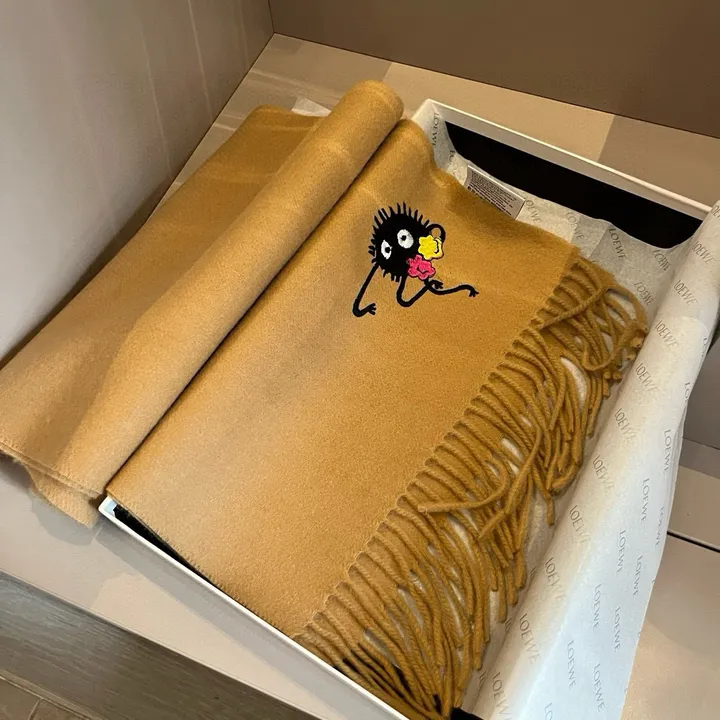 スーパーコピー ロエベ マフラー