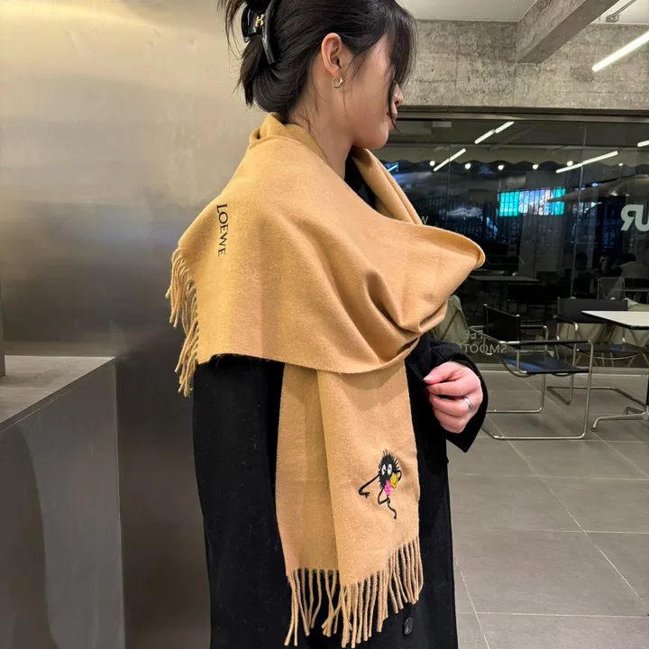 スーパーコピー ロエベ マフラー