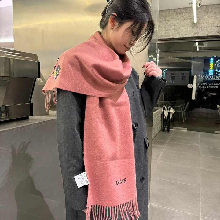 スーパーコピー ロエベ マフラー