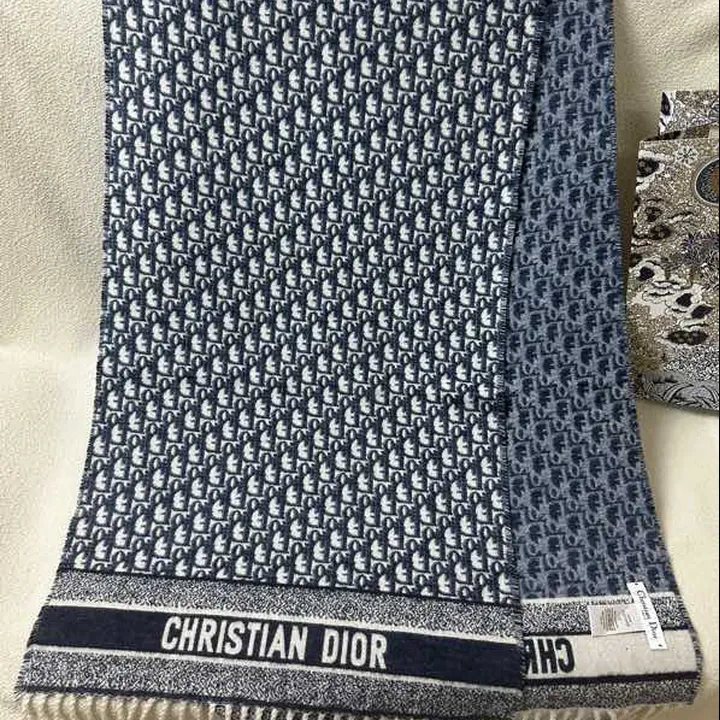 スーパーコピー ディオール マフラー