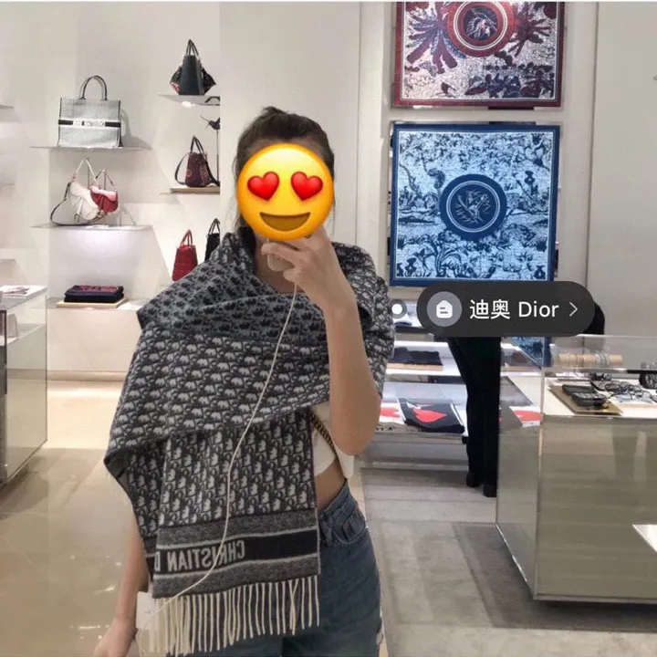 スーパーコピー ディオール マフラー