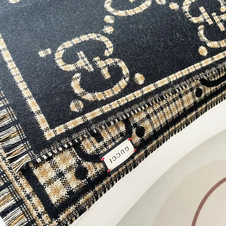 スーパーコピー グッチ マフラー