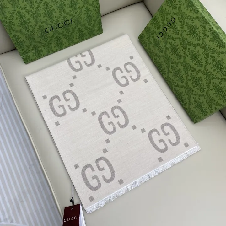 スーパーコピー グッチ マフラー