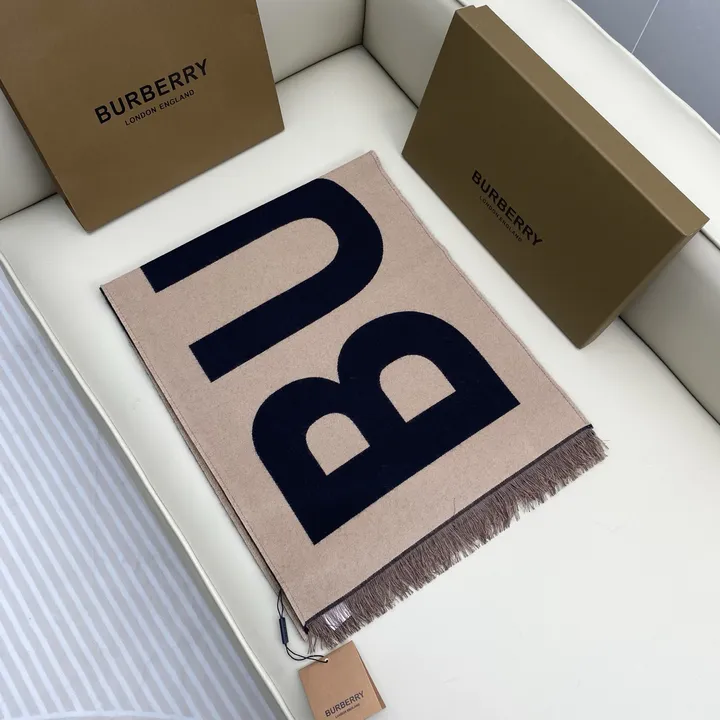 スーパーコピー バーバリー ス マフラー