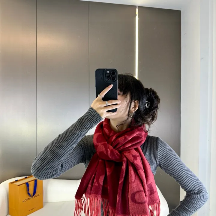 スーパーコピー コーチ マフラー