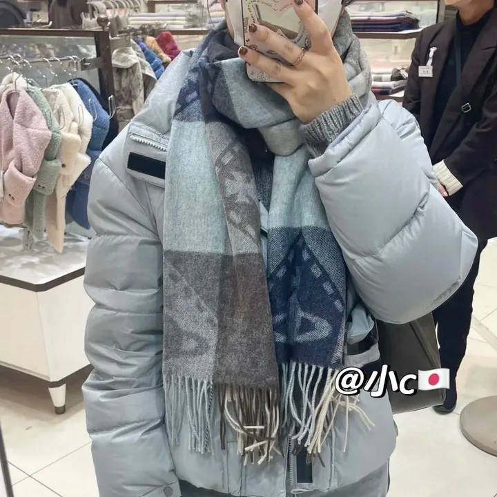 スーパーコピー ヴィヴィアン・ウエストウッド マフラー