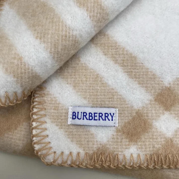 スーパーコピー バーバリー ス マフラー