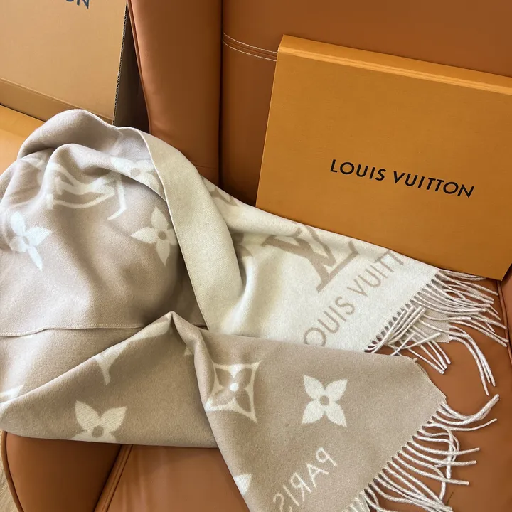 スーパーコピー ルイヴィトン マフラー