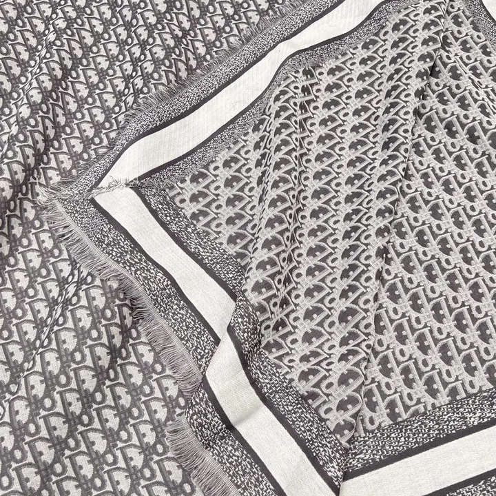 スーパーコピー ディオール マフラー