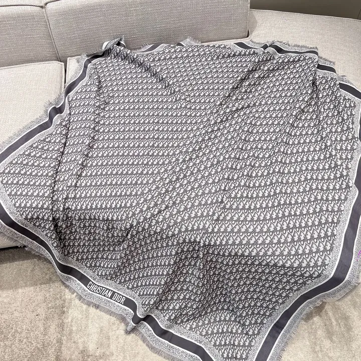 スーパーコピー ディオール マフラー