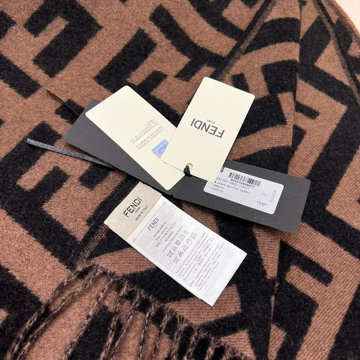 スーパーコピー フェンディ マフラー