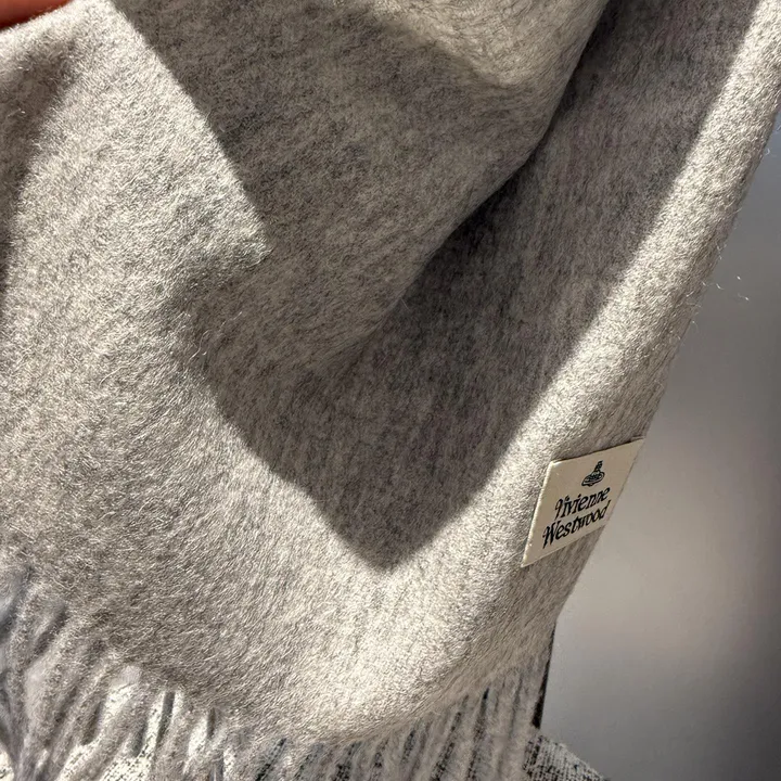 スーパーコピー ヴィヴィアン・ウエストウッド マフラー