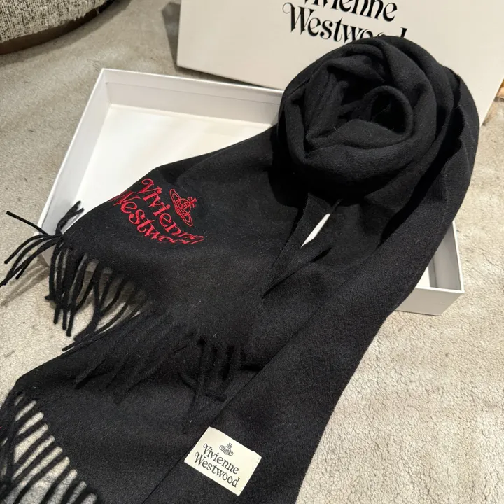 スーパーコピー ヴィヴィアン・ウエストウッド マフラー