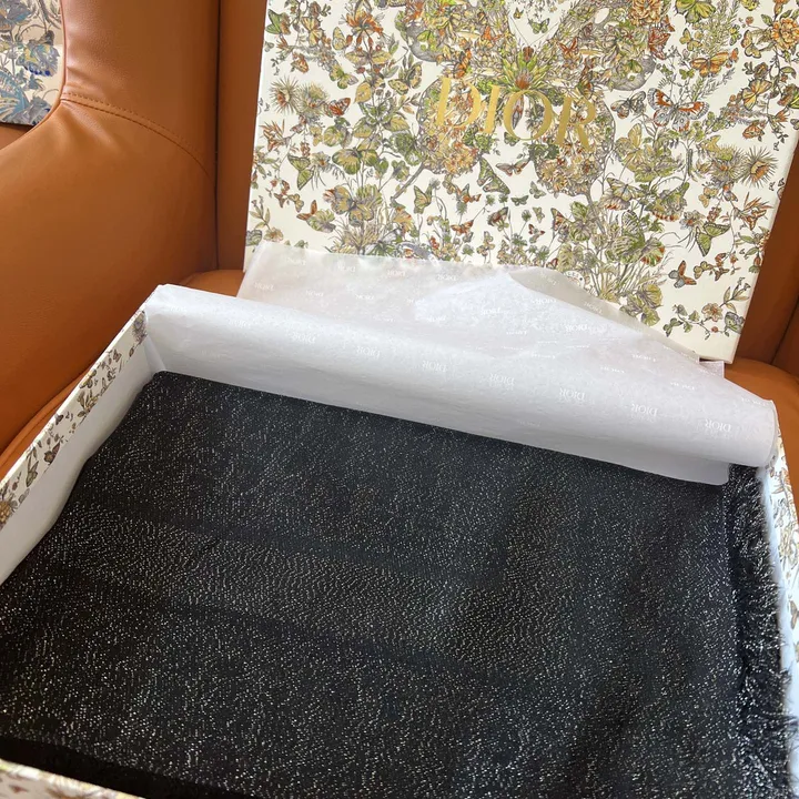 スーパーコピー ディオール マフラー