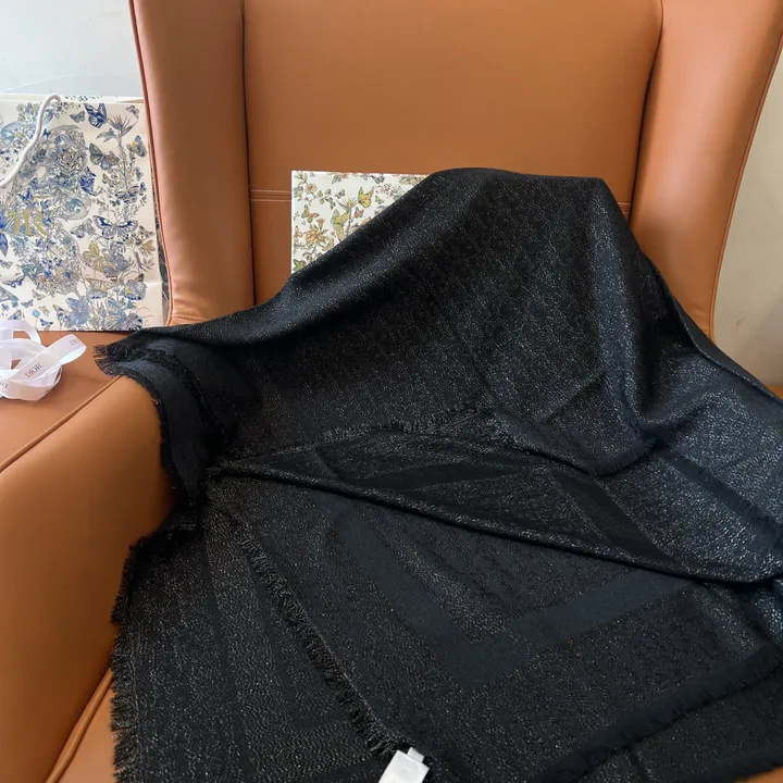 スーパーコピー ディオール マフラー