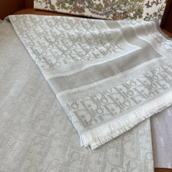 スーパーコピー ディオール マフラー