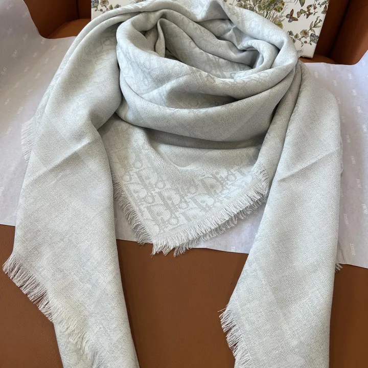 スーパーコピー ディオール マフラー