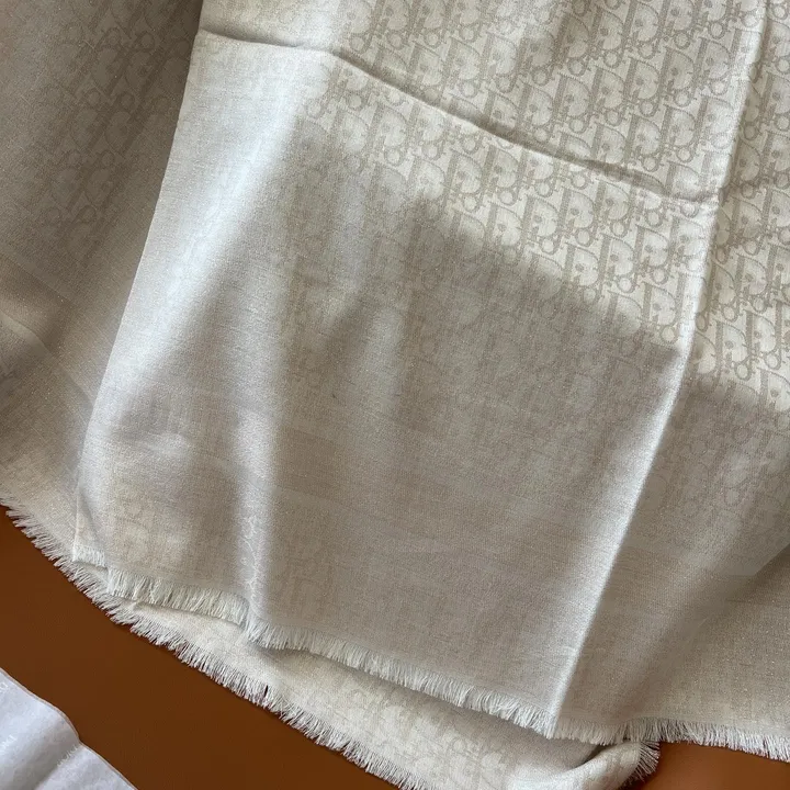 スーパーコピー ディオール マフラー