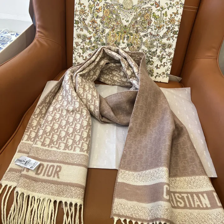 スーパーコピー ディオール マフラー