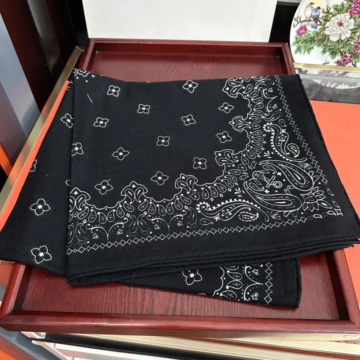 スーパーコピー セリーヌ マフラー