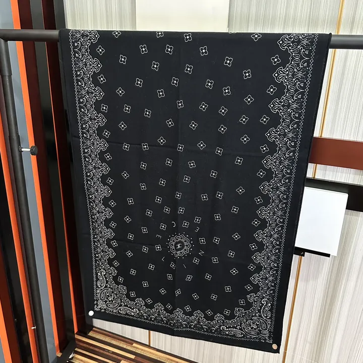 スーパーコピー セリーヌ マフラー