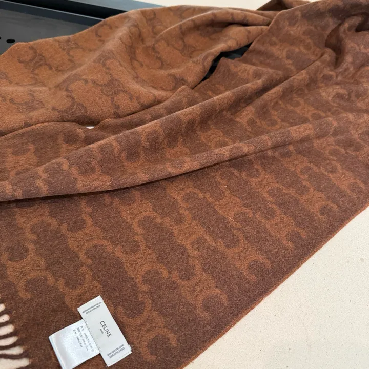 スーパーコピー セリーヌ マフラー