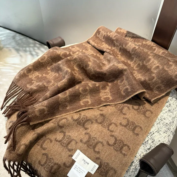 スーパーコピー セリーヌ マフラー