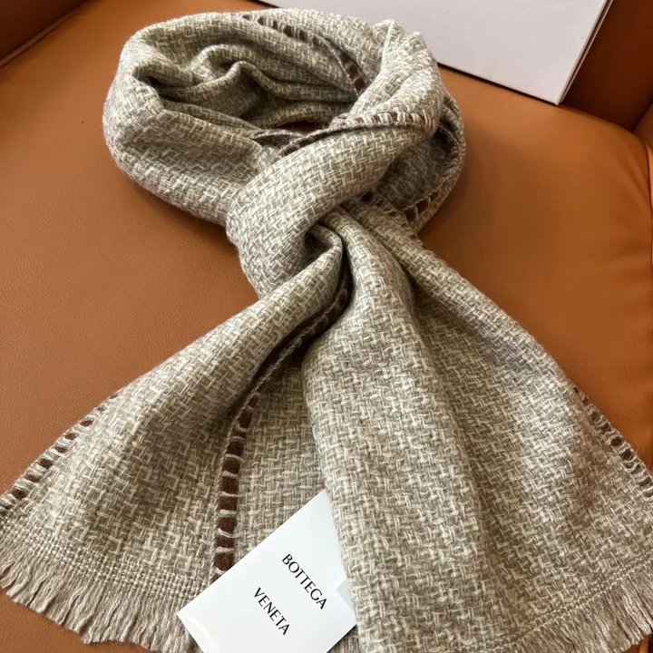 スーパーコピー フェンディ マフラー