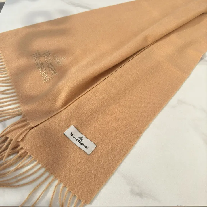 スーパーコピー ヴィヴィアン・ウエストウッド マフラー