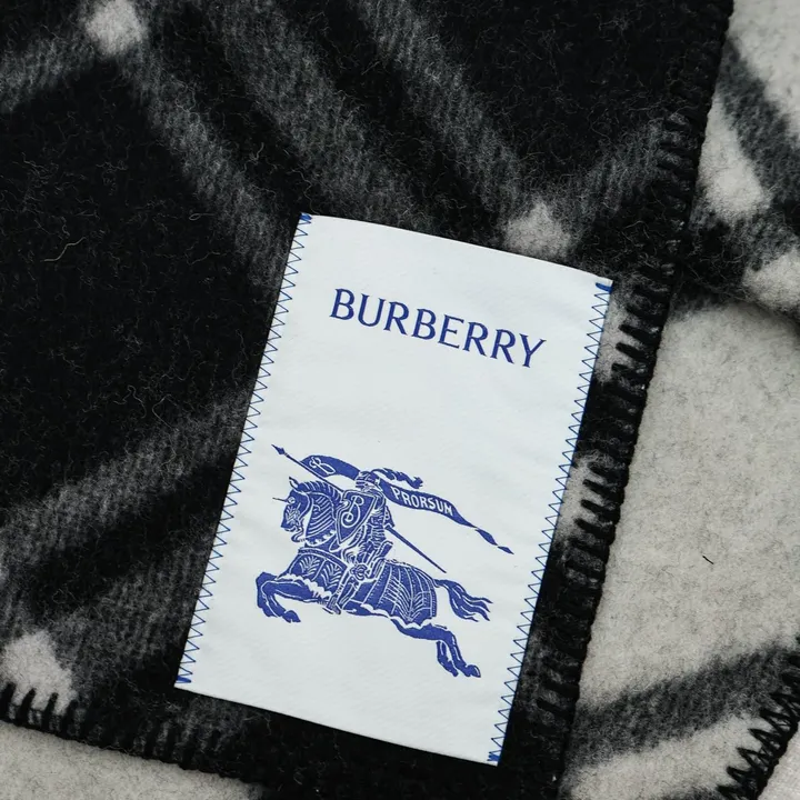 スーパーコピー バーバリー ス マフラー