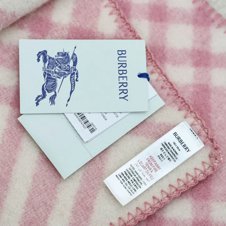 スーパーコピー バーバリー ス マフラー