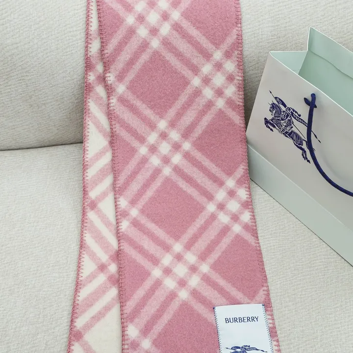 スーパーコピー バーバリー ス マフラー