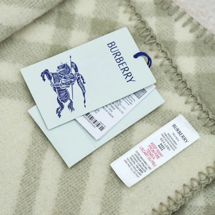 スーパーコピー バーバリー ス マフラー