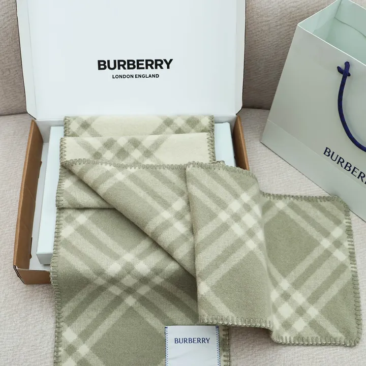 スーパーコピー バーバリー ス マフラー