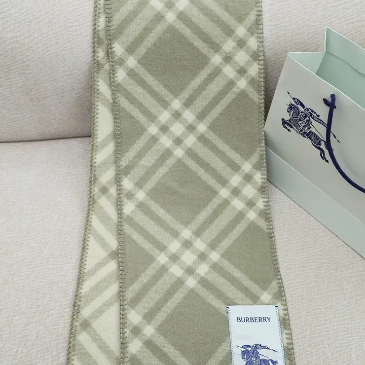 スーパーコピー バーバリー ス マフラー