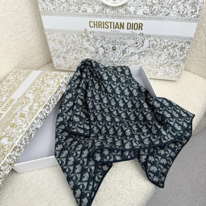 スーパーコピー ディオール マフラー