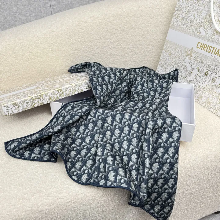 スーパーコピー ディオール マフラー