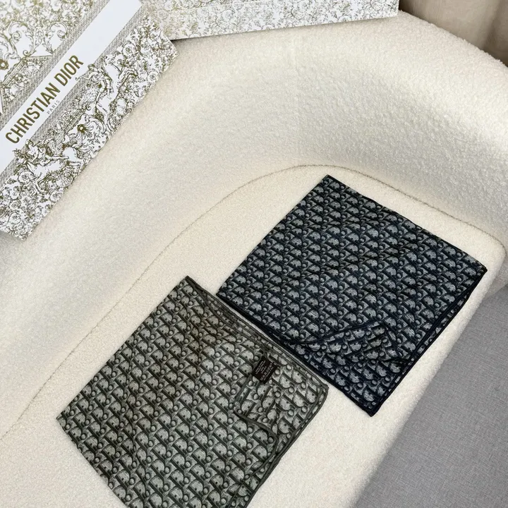 スーパーコピー ディオール マフラー