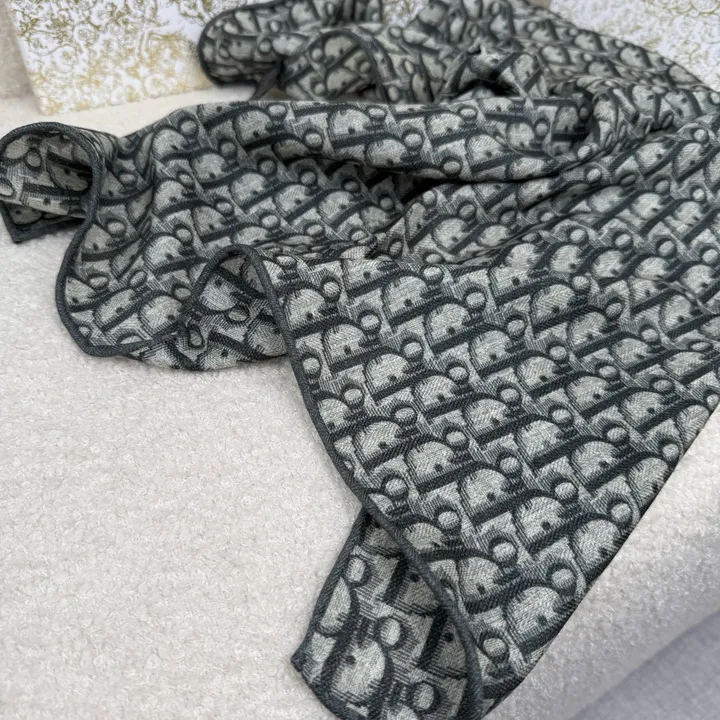 スーパーコピー ディオール マフラー