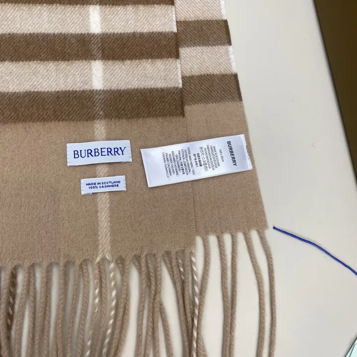 スーパーコピー バーバリー ス マフラー