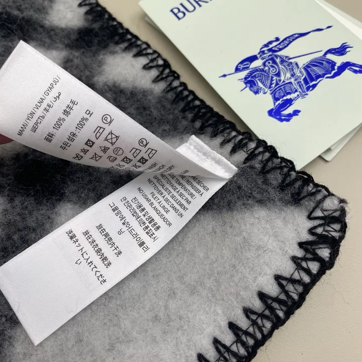 スーパーコピー バーバリー ス マフラー