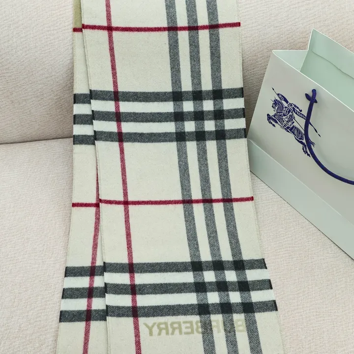 スーパーコピー バーバリー ス マフラー