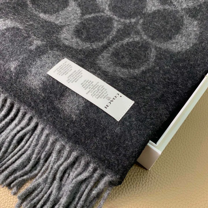 スーパーコピー コーチ マフラー