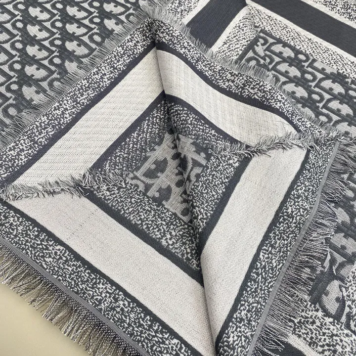 スーパーコピー ディオール マフラー