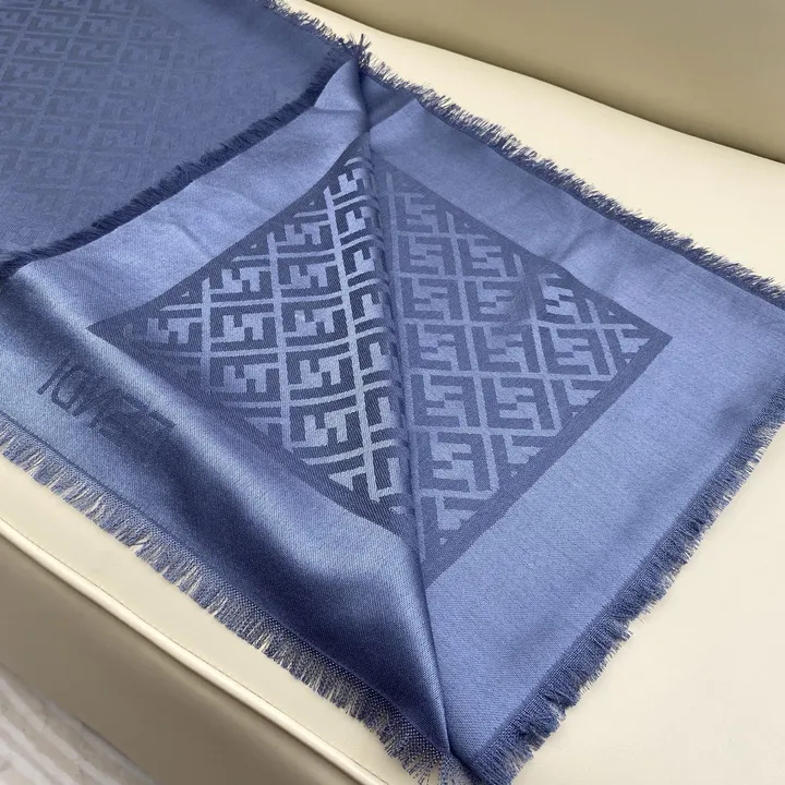 スーパーコピー フェンディ マフラー