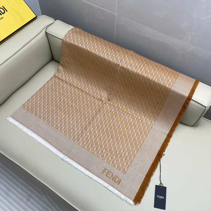 スーパーコピー フェンディ マフラー