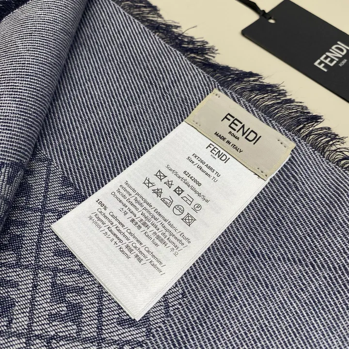 スーパーコピー フェンディ マフラー