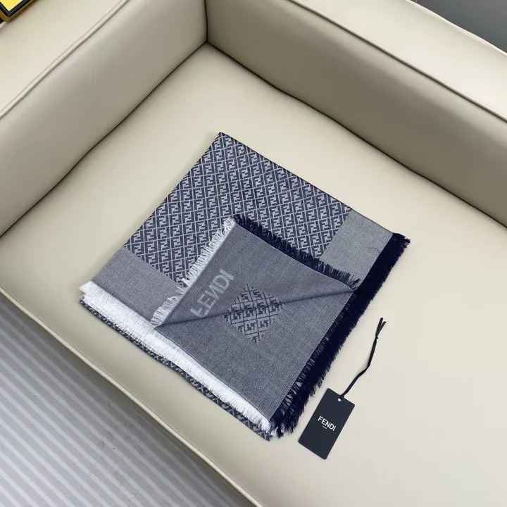 スーパーコピー フェンディ マフラー